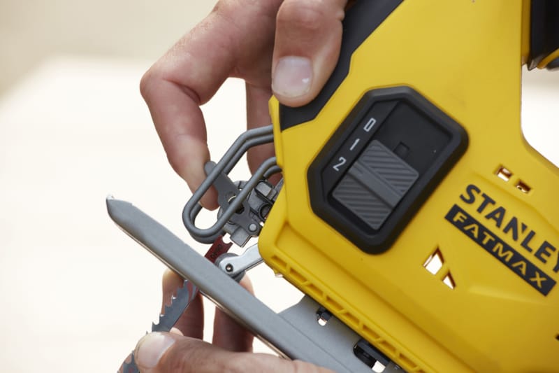 Stanley scie sauteuse pendulaire 18V