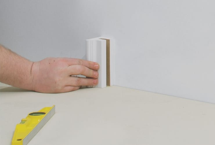 Profile de finition Maestro BLANC SATINE A PEINDRE 00080 45x55x120 mm