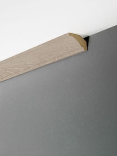 Moulure Plafond Maestro Amber Oak Ec011 22x35x2700 mm