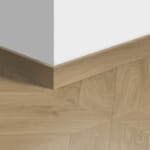 Plinthe standard stratifié Quick-Step 4160 Chevron chêne moyen 12 x 58 x 2400 mm