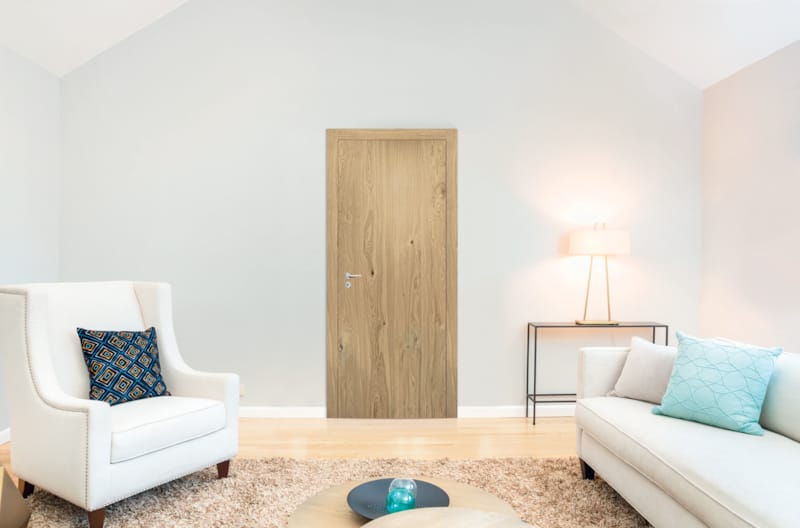 Porte plaquée chêne vertical - Qualité rustique - Âme pleine - 201,5 x 63 cm