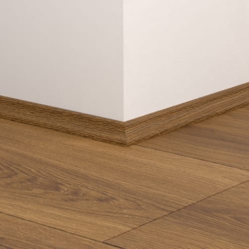 Moulure vinyle Quick -Step Livyn chêne caramel ramageux 40315 - 17 x 17 x 2400 mm